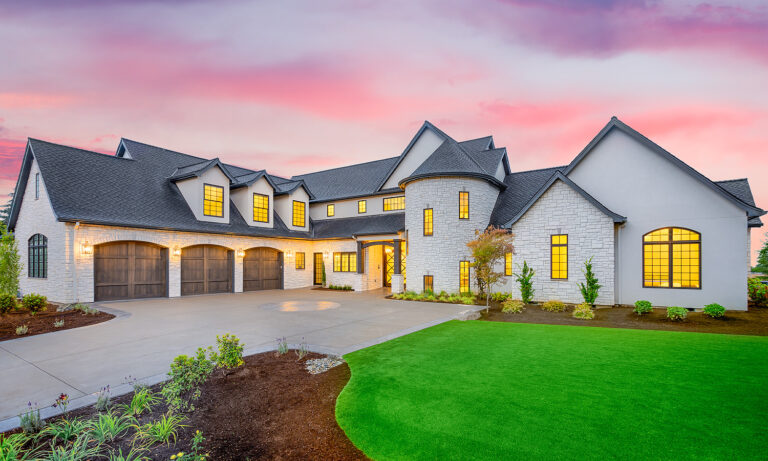 How to Sell a Luxury House: Strategies, Technology, and Real-World Examples for 2025